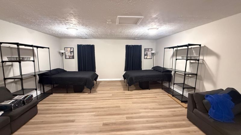 roommates in Undisclosed, Stone Mountain, GA 30083 Live in Stone Mountain (id. 30904) - cirtru.com