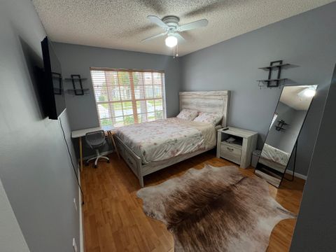 Private Room in 4Bed.2Bath