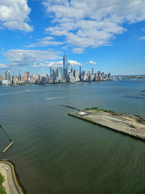 roommates in Jersey City Private Room in 2Bed.2Bath - cirtru.com