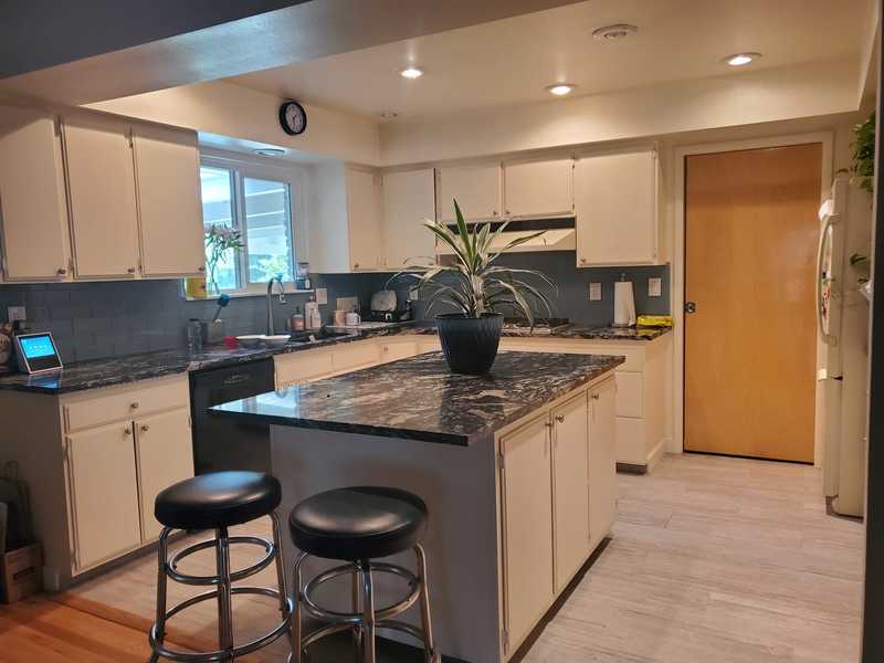Private Room in 4Bed.3Bath
