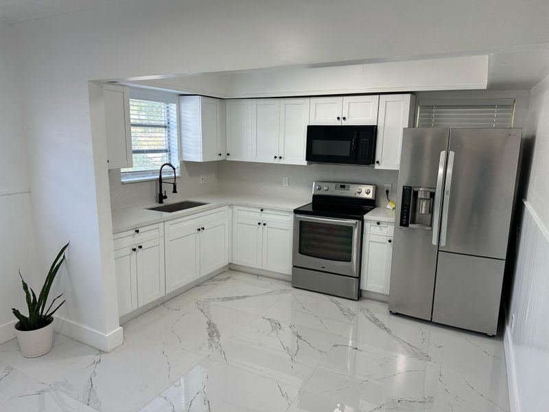 roommates in Undisclosed, Hollywood, FL 33020 MOVE INTO YOUR HOLLYWOOD HOME TODAY! Renovated Hollywood Home | 1 Block to Transit | Culture Living (id. 24901) - cirtru.com