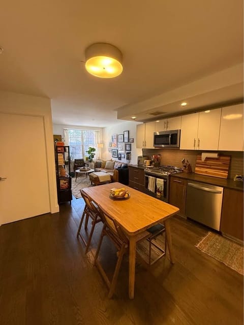 Private Room in 3Bed.1.5Bath