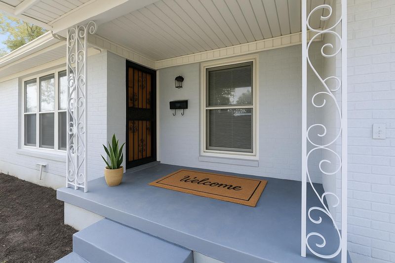 roommates in Undisclosed, Dallas, TX 75216 Renovated Dallas Gem  | Smart TV  | Workspace in Every Room  | Stylish Mirrors  | Fast Wi-Fi  | Easy Commute  . Limited-Time Discount — Save up to 15% if you move in this month! (id. 19359) - cirtru.com