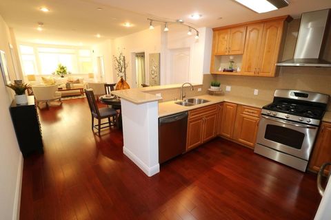 roommates in Millbrae Looking for a female to share 2b/2b - cirtru.com