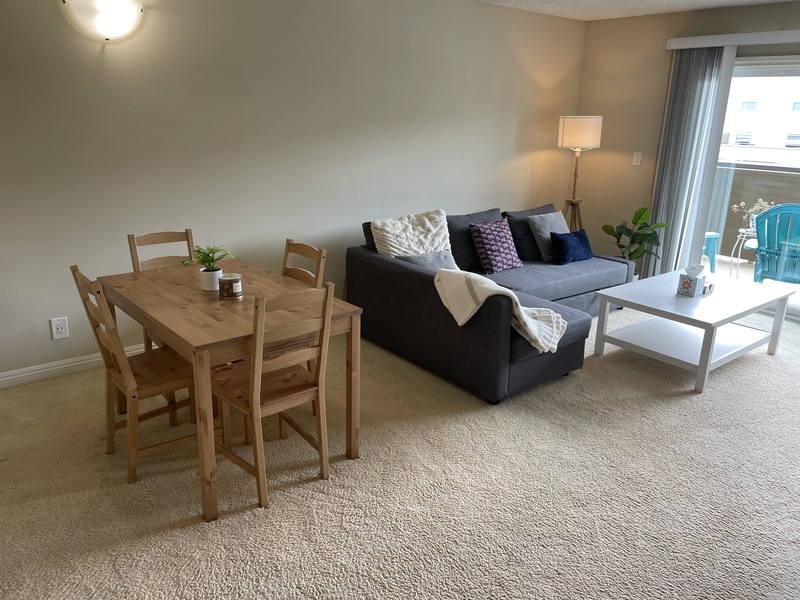 roommates in Newport Beach Private Room in 2Bed.2Bath - cirtru.com