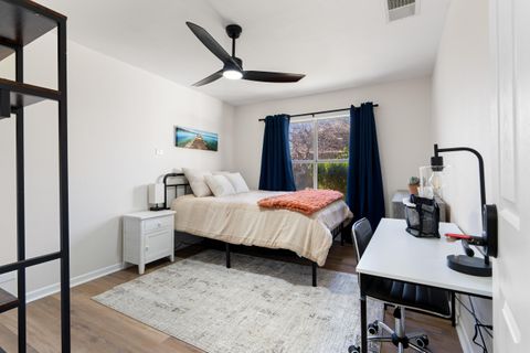 Modern Furnished Room  Woodcrest Park in Your Backyard  Stroll & Unwind  #ChillLiving (id. 11202)