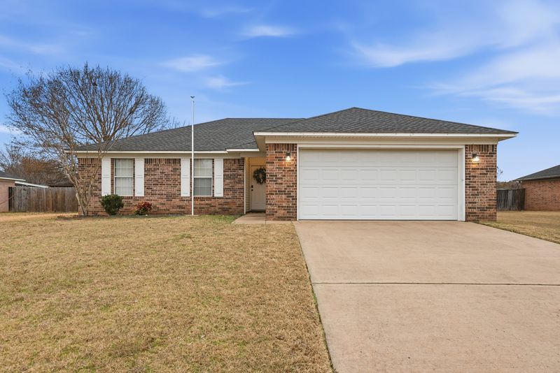 roommates in Greenbrier Entire Place 3Bed.2Bath - cirtru.com