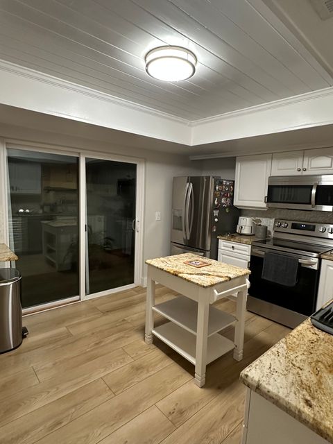 roommates in Orlando Private Room in 3Bed.2Bath - cirtru.com