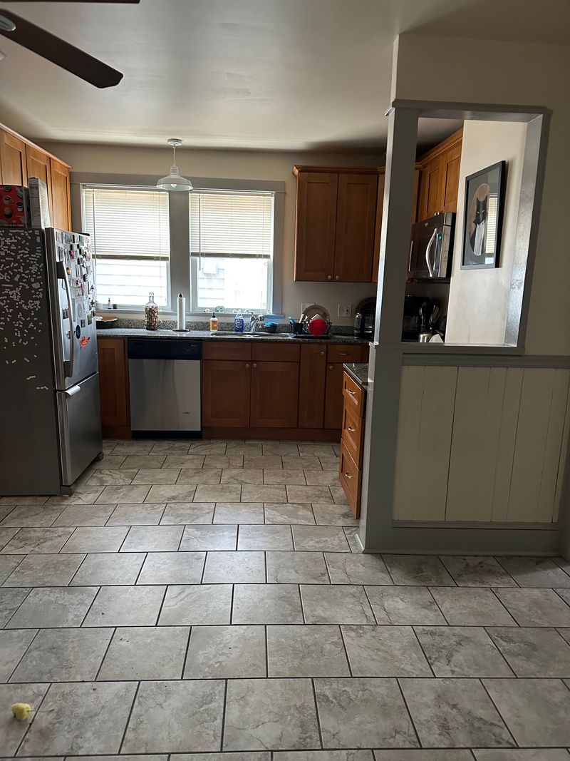 roommates in Salem Private Room in 3Bed.1Bath - cirtru.com