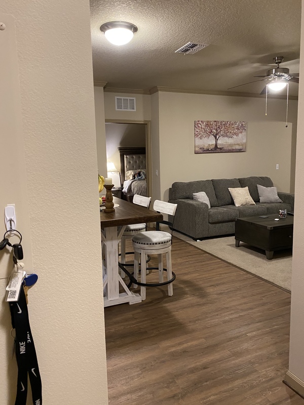 Private Room in 2Bed.2Bath