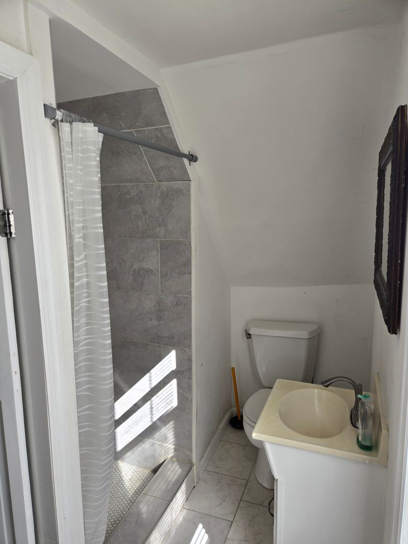 roommates in Paterson Shared Room in 2Bed.1Bath - cirtru.com