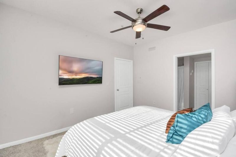 roommates in Los Angeles Entire Place 1Bed.1Bath - cirtru.com