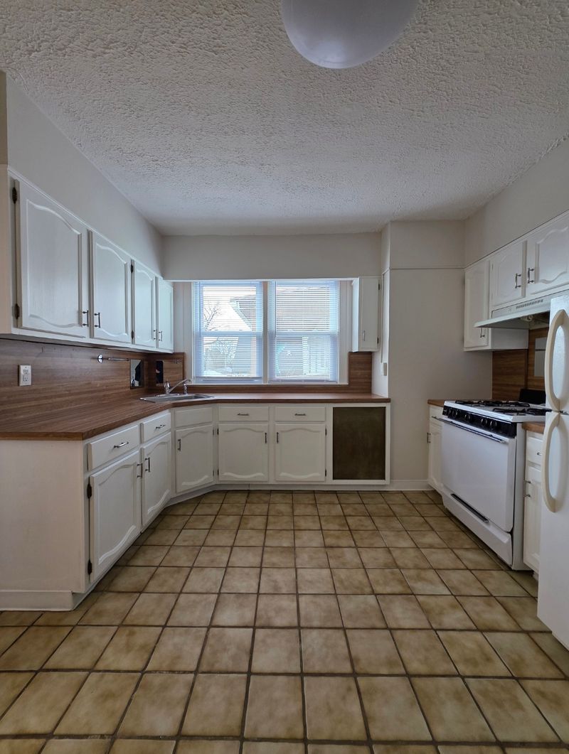 roommates in Highland Park Room2Bed.1Bath - cirtru.com