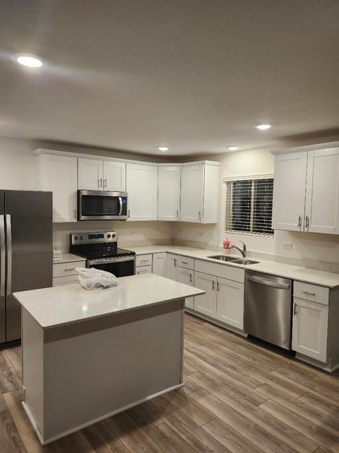 roommates in Undisclosed, Denton, TX 76208 Modern & high-quality Denton House with Backyard (id. 12766) - cirtru.com
