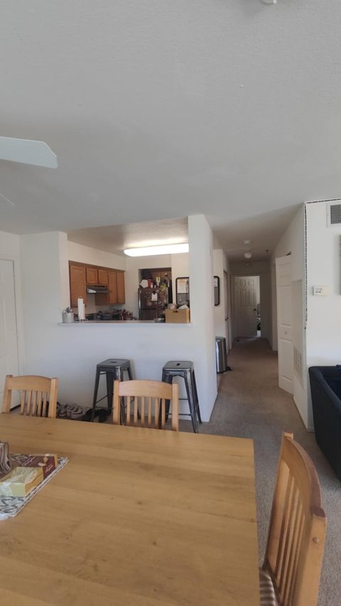 Private Room in 3Bed.2Bath