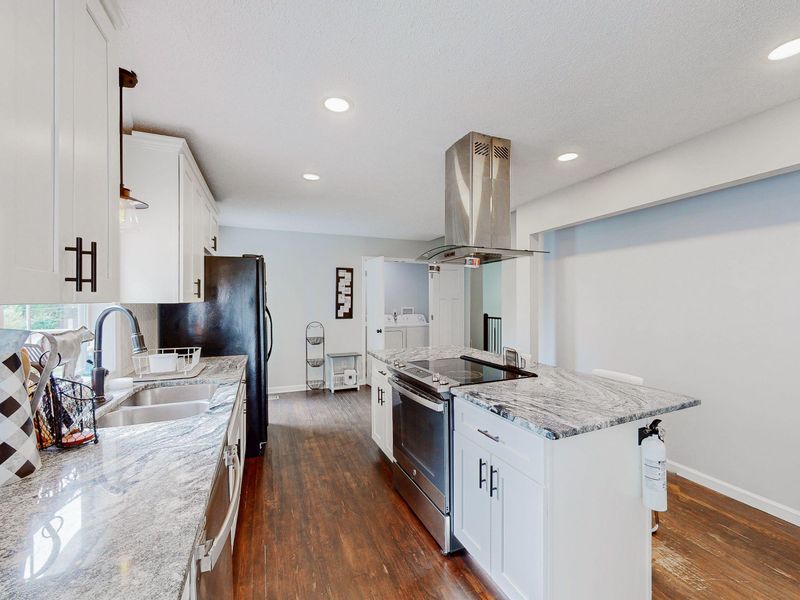 roommates in Undisclosed, Flowery Branch, GA 30542 Flowery Branch Home (id. 12433) - cirtru.com