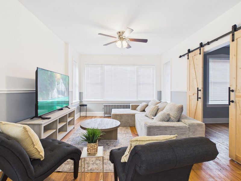 roommates in Undisclosed, Chicago, IL 60649 Live in South Shore nice Quiet Block 5 minutes Drive from The Lake Front! (id. 32067) - cirtru.com