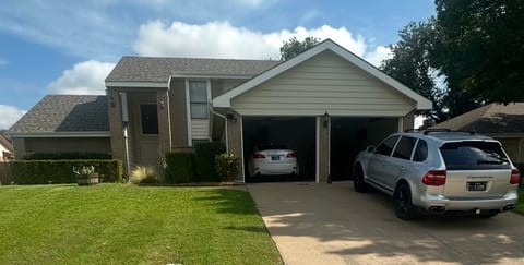 roommates in Euless Private Room in 3Bed.2.5Bath - cirtru.com