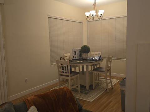 Room2Bed.2Bath