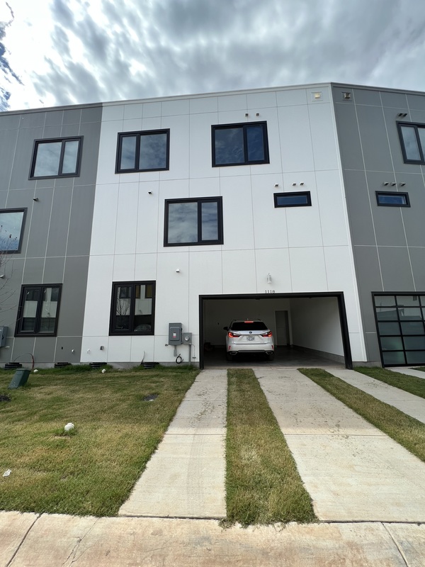 Entire Place 3Bed.4Bath