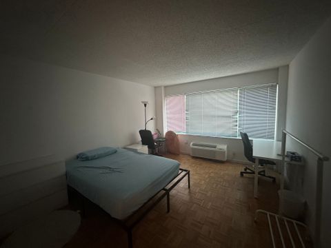 Private Room in 1Bed.1Bath