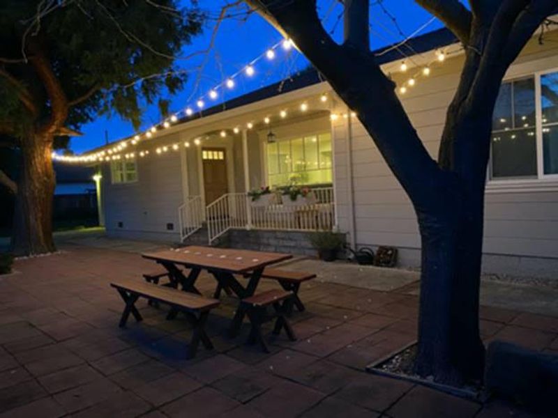 roommates in Redwood City Private Room in 3Bed.2.5Bath - cirtru.com