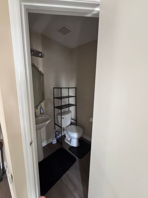 Private Room in 2Bed.1.5Bath