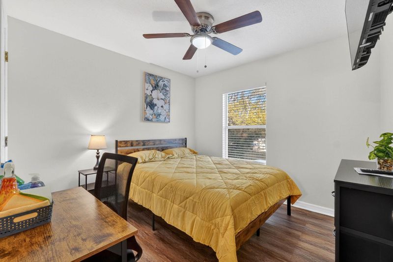 roommates in Undisclosed, Tampa, FL 33605 4 Bedroom  Smart TVs and High-Speed Wifi (id. 29496) - cirtru.com