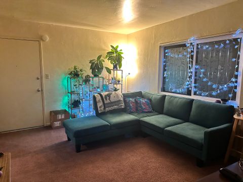 Private Room in 2Bed.1Bath