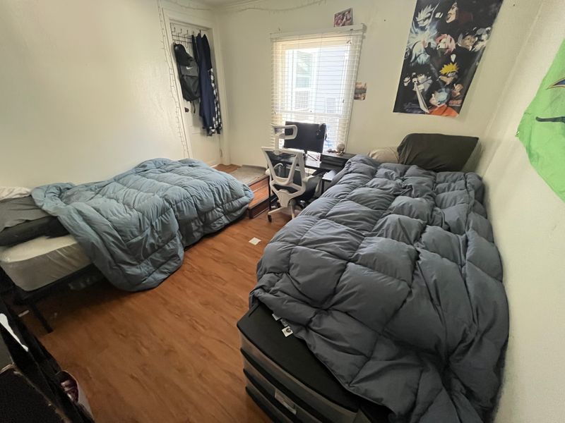 roommates in Isla Vista Private Room in 6Bed.2Bath - cirtru.com