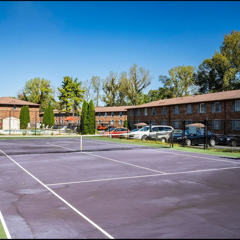 roommates in Louisville Room2Bed.2Bath - cirtru.com