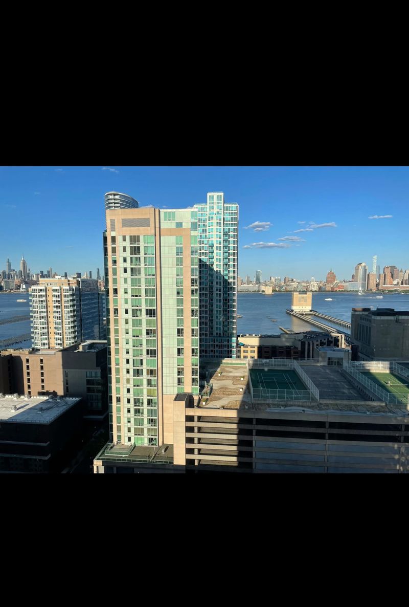 roommates in Jersey City Private Room in 3Bed.2Bath - cirtru.com