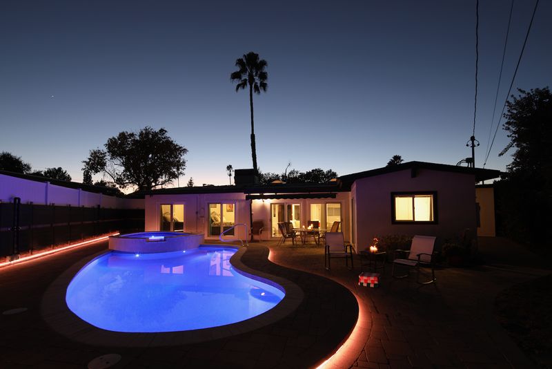 roommates in Encino Room4Bed.3Bath - cirtru.com