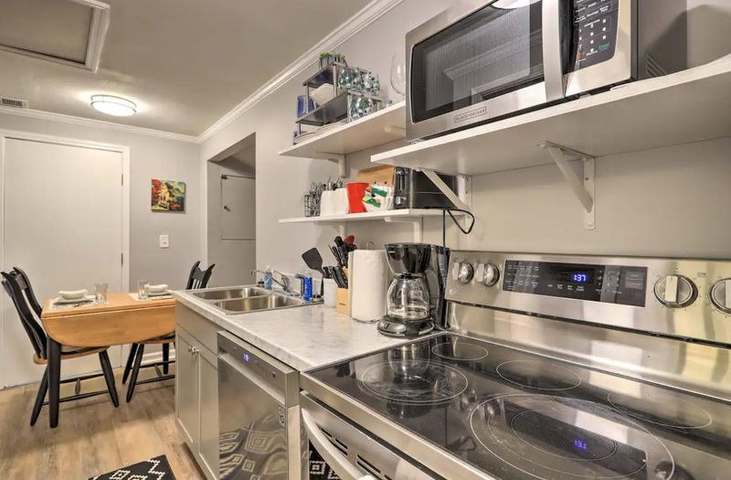 roommates in Undisclosed, Jonesboro, GA 30236 Newly-renovated & comfortable Duplex across from Lake Spivey (id. 9240) - cirtru.com