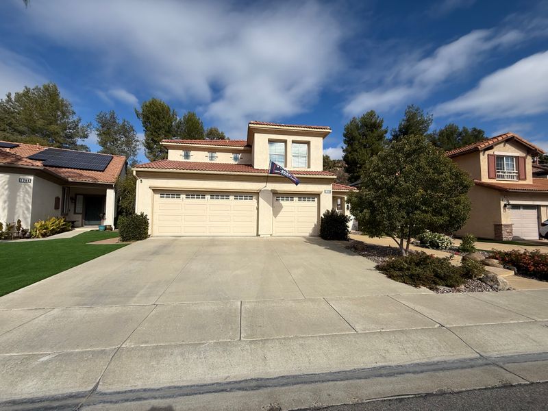roommates in Escondido Room4Bed.3Bath - cirtru.com