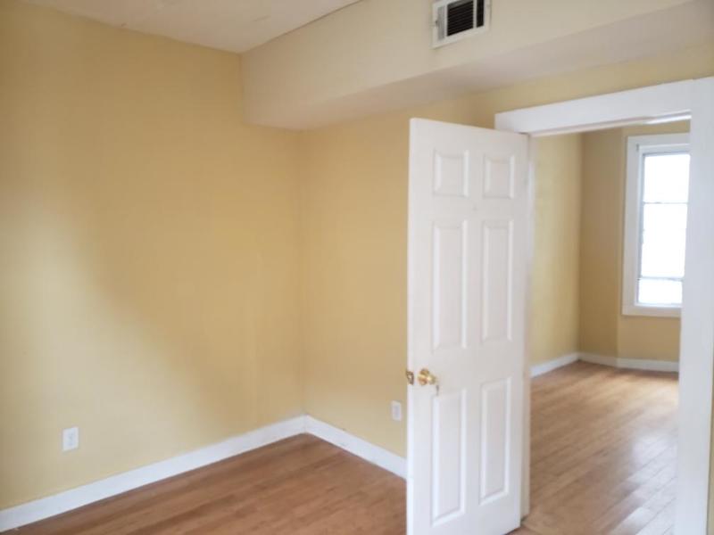 Private Room in 3Bed.1Bath
