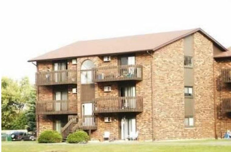 roommates in Warrenville Private Room in 3Bed.1Bath - cirtru.com