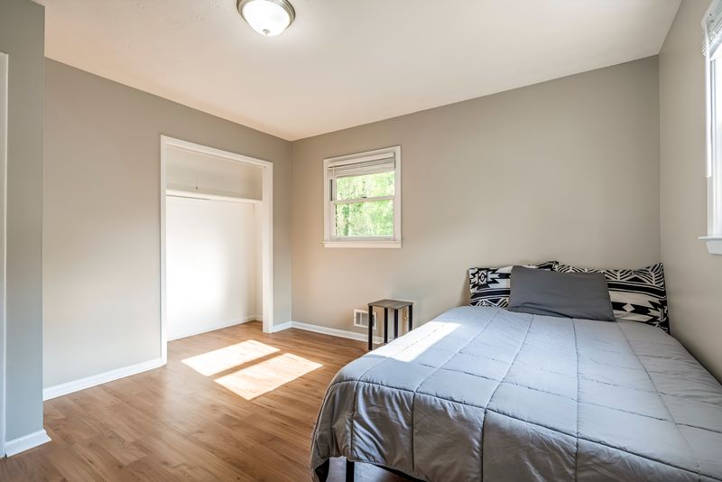roommates in Undisclosed, Riverdale, GA 30274 PROFESSIONAL SUPER HOST    WE ARE HERE TO HELP Move-in Fee Waived‼ CLEAN AND QUIET HOUSE  LOTS OF PRIVACY FREE AMENITIES ℹ (id. 7190) - cirtru.com