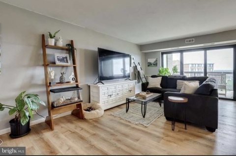 roommates in Alexandria Entire Place 2Bed.2Bath - cirtru.com