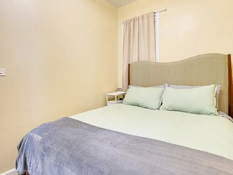 Entire Place 3Bed.1Bath