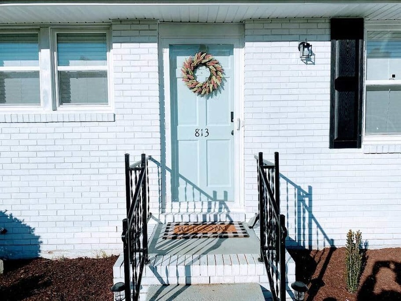 3b, 2br, 5 minutes to Downtown