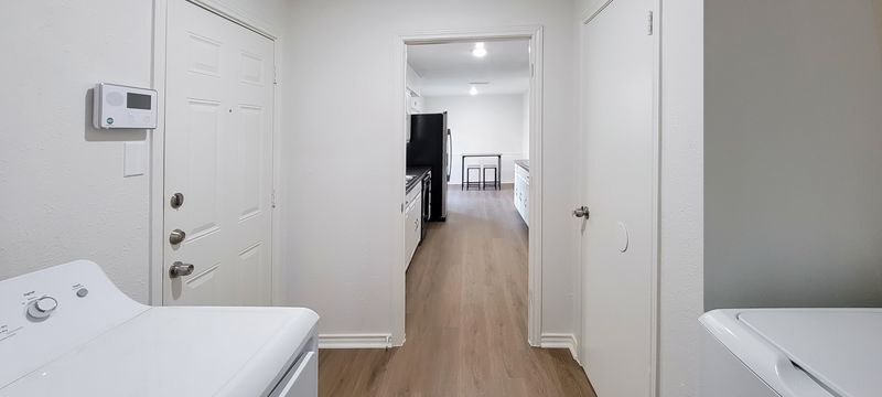 roommates in Undisclosed, Mesquite, TX 75149 Spacious & newly-renovated Mesquite House with Dining area (id. 2164) - cirtru.com