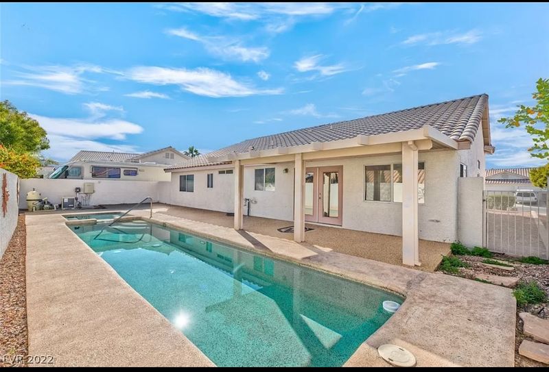 roommates in Henderson Shared Room in 2Bed.1Bath - cirtru.com