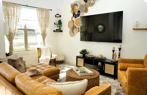 Private Room in 3Bed.3.5Bath