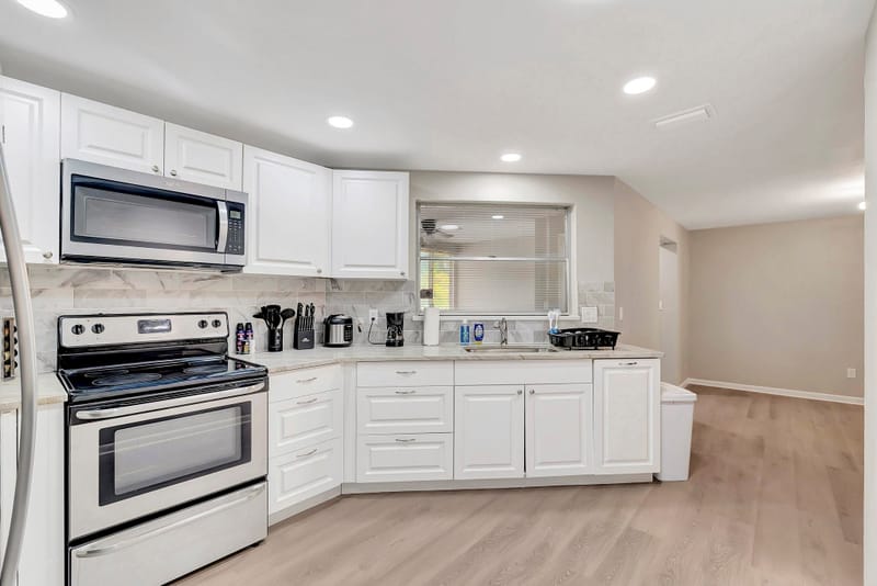 roommates in Undisclosed, Tampa, FL 33605 Remodeled Single-Story N Ybor City Home. Mini-Fridge in Each Room. Whole-House Water System. (id. 14466) - cirtru.com