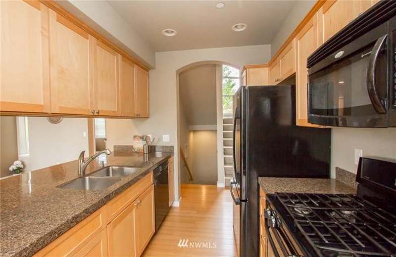 Private Room in 3Bed.2Bath