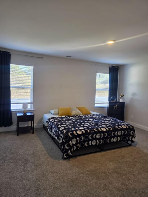 roommates in Undisclosed, Hermitage, TN 37076 Furnished Rooms | 10 Min to BNA Airport (id. 45732) - cirtru.com