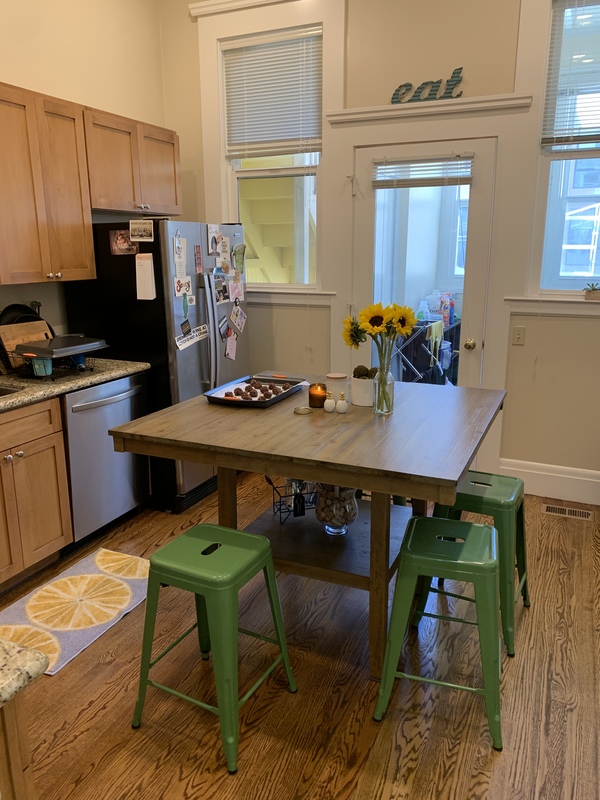 Private Room in 3Bed.1Bath