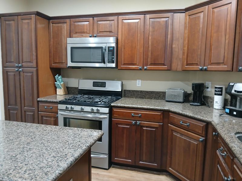 roommates in Undisclosed, Henderson, NV 89015 Henderson House with Pool  Comfortable & homey (id. 11659) - cirtru.com