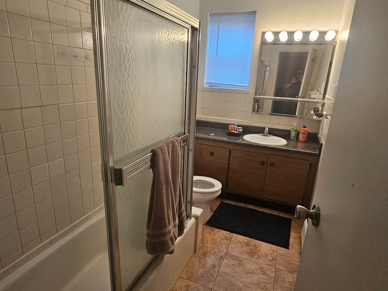 roommates in Feasterville Trevose Private Room in 2Bed.1Bath - cirtru.com